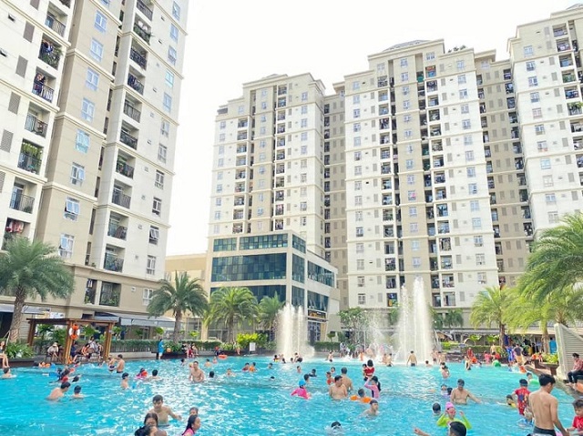 Hồ bơi Ánh Viên là điểm đến của rất nhiều người thích bơi lội